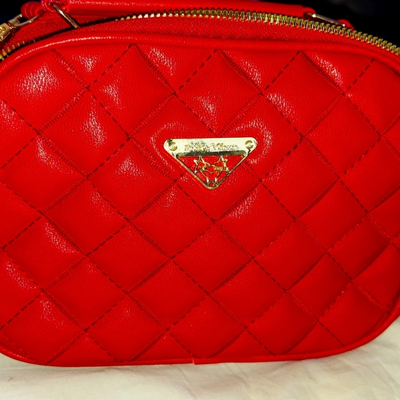 Purses - Picture 2 of 11